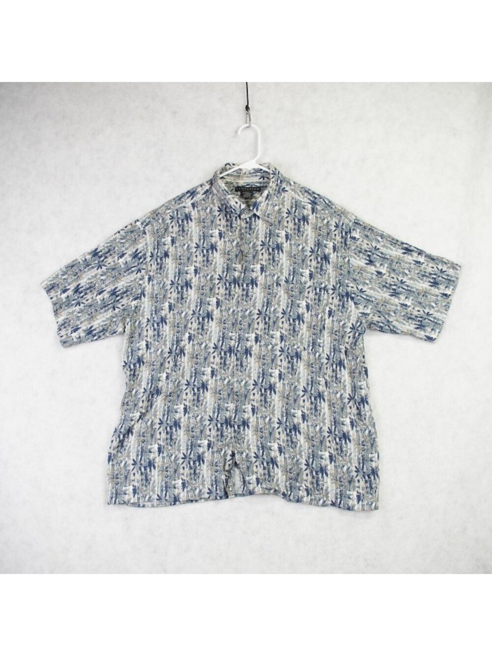 Vintage Manhattan Short Sleeve Button Up Hawaiian Shirt Mens Large Blue Floral
